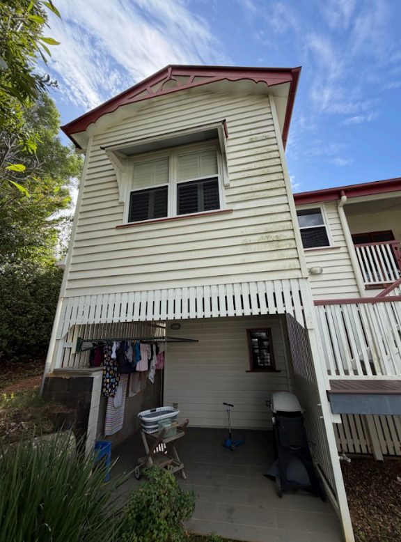 Brisbane Queenslander exterior before repainting